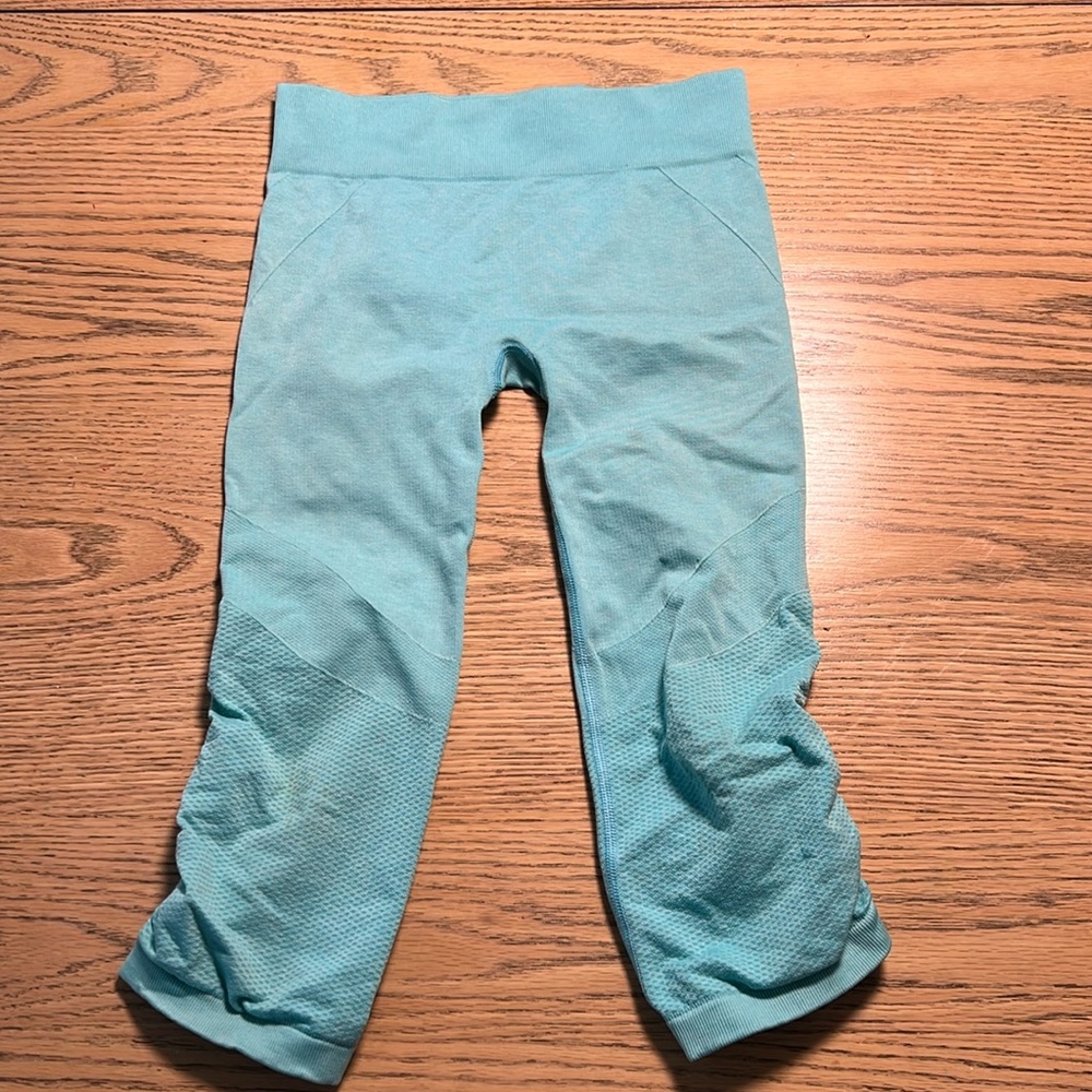 Ivivva capri pants